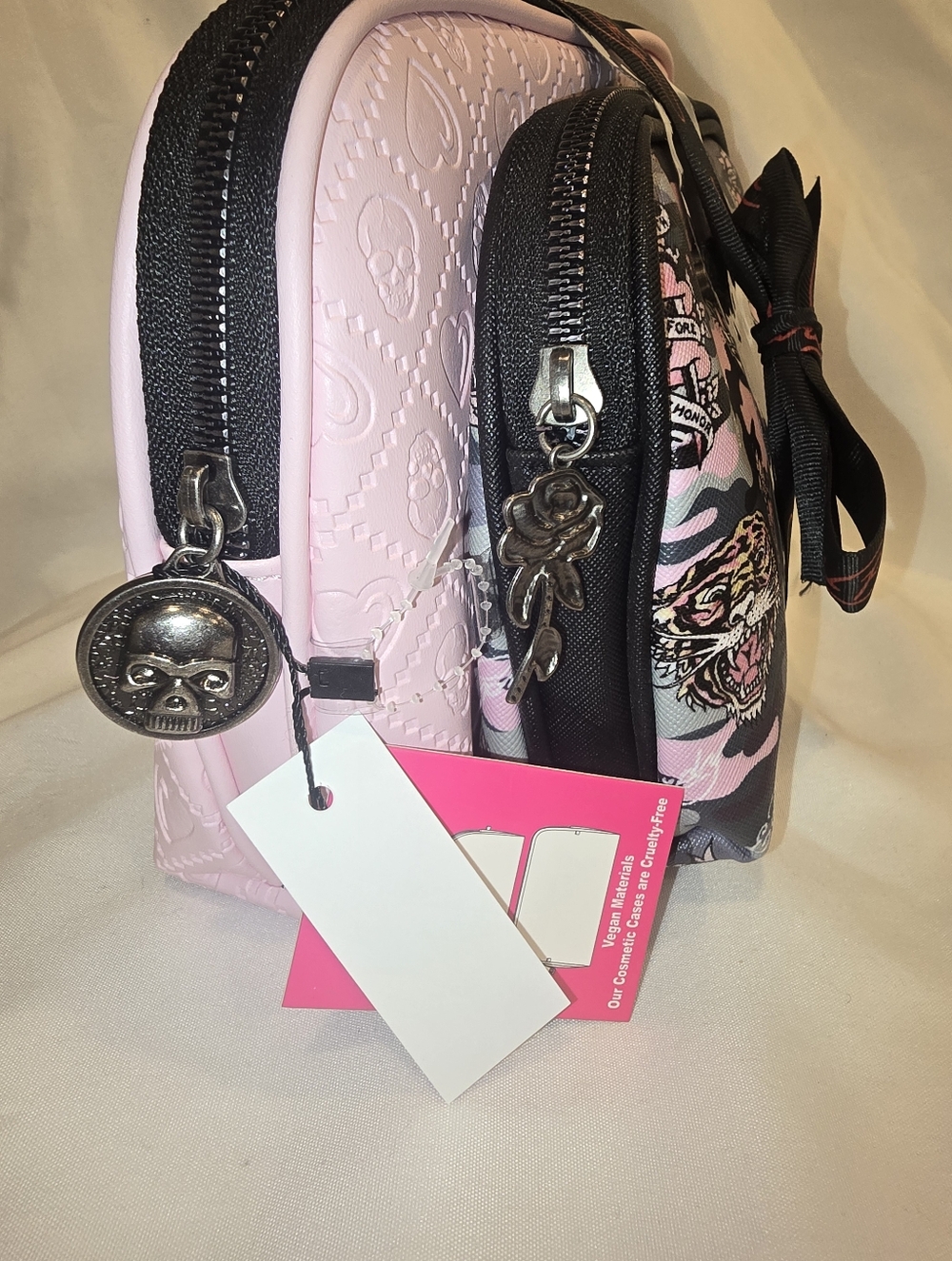 Ed Hardy Pink & Black Camo Cosmetic Pouch with Tiger Motifs 2 Piece - Picture 3 of 4